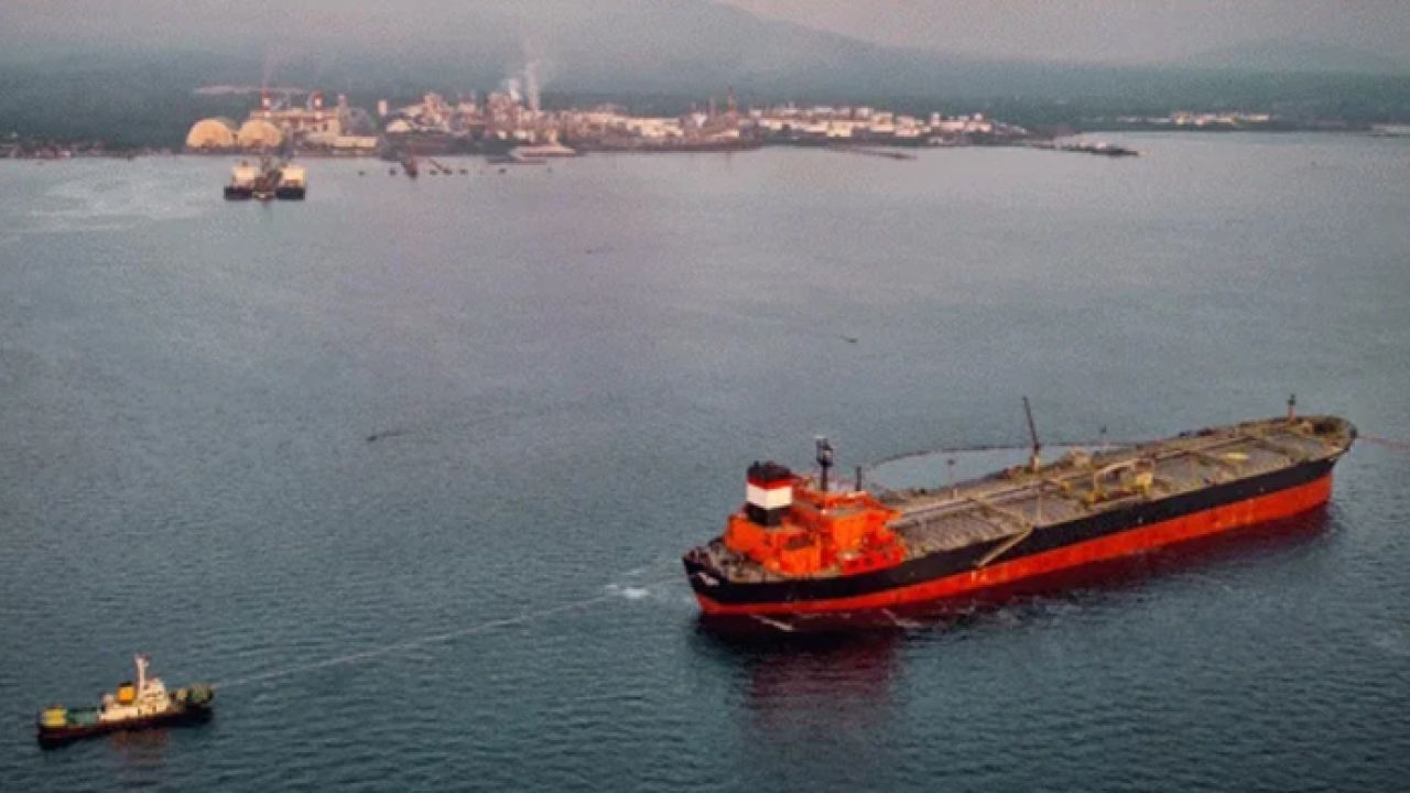 রাশিয়া থেকে তেল আমদানিতে ৬০ দিনের স্বস্তি