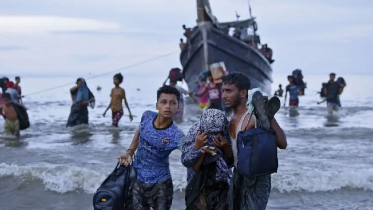 সমুদ্রপথে রোহিঙ্গা: ২০২৫ সালে ৯০০ প্রাণহানি