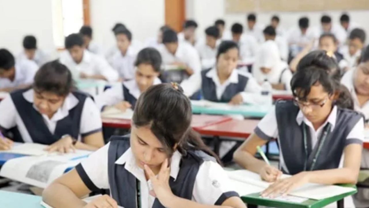 এইচএসসি পরীক্ষা ৭ জুনের পরিবর্তে শুরু হচ্ছে ২ জুলাই