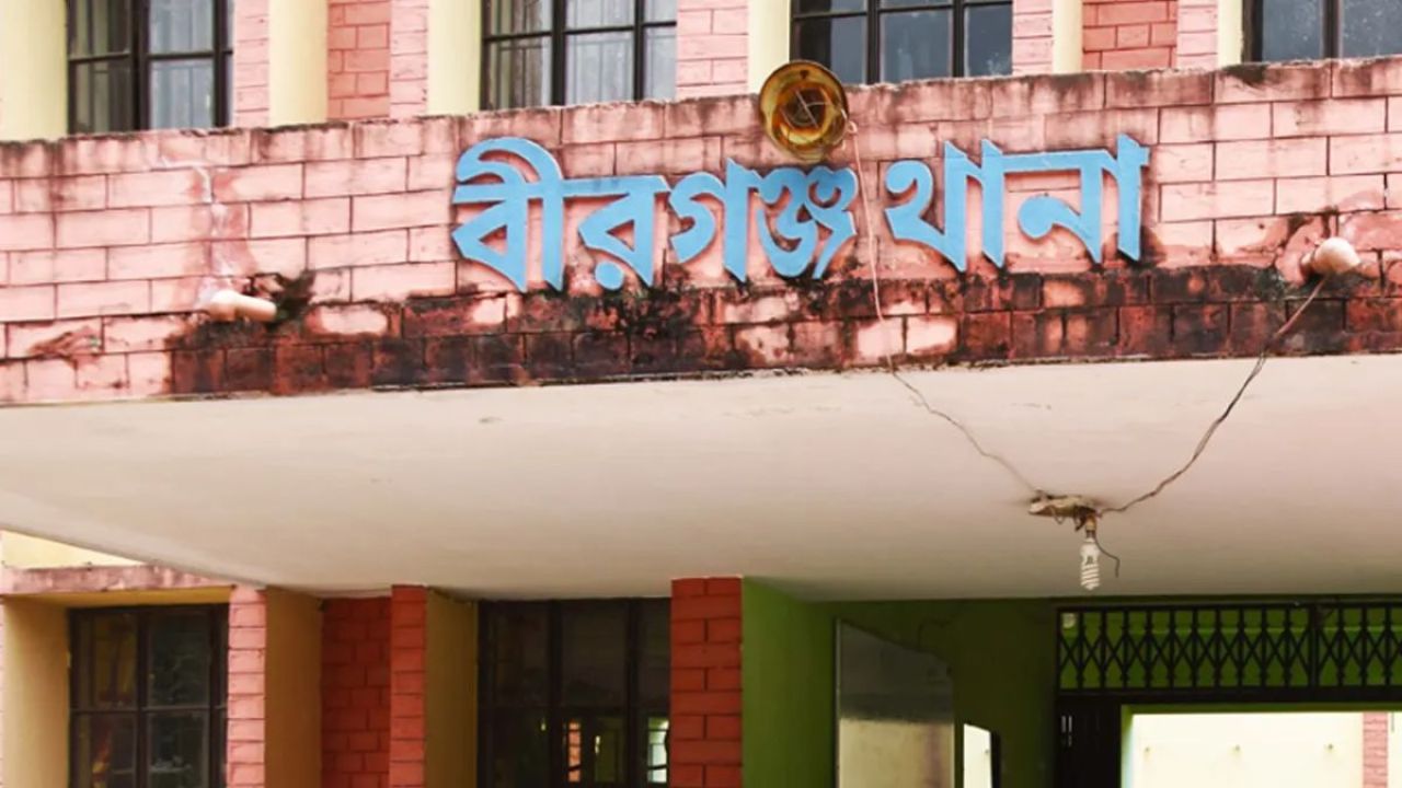 বীরগঞ্জে আদিবাসী পল্লীতে হামলা ও মন্দির ভাঙচুর, বাড়িতে আগুন