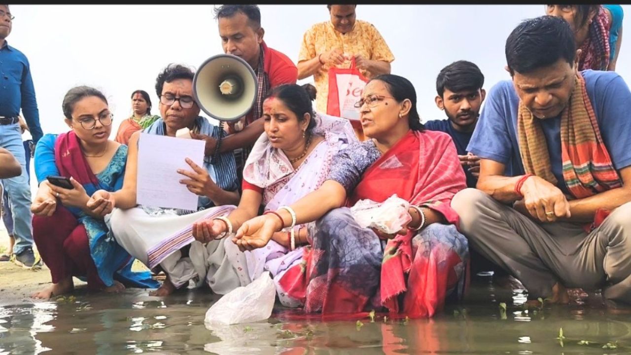 গড়াই নদে অক্ষয় তৃতীয়ায় পুণ্যস্নান সম্পন্ন