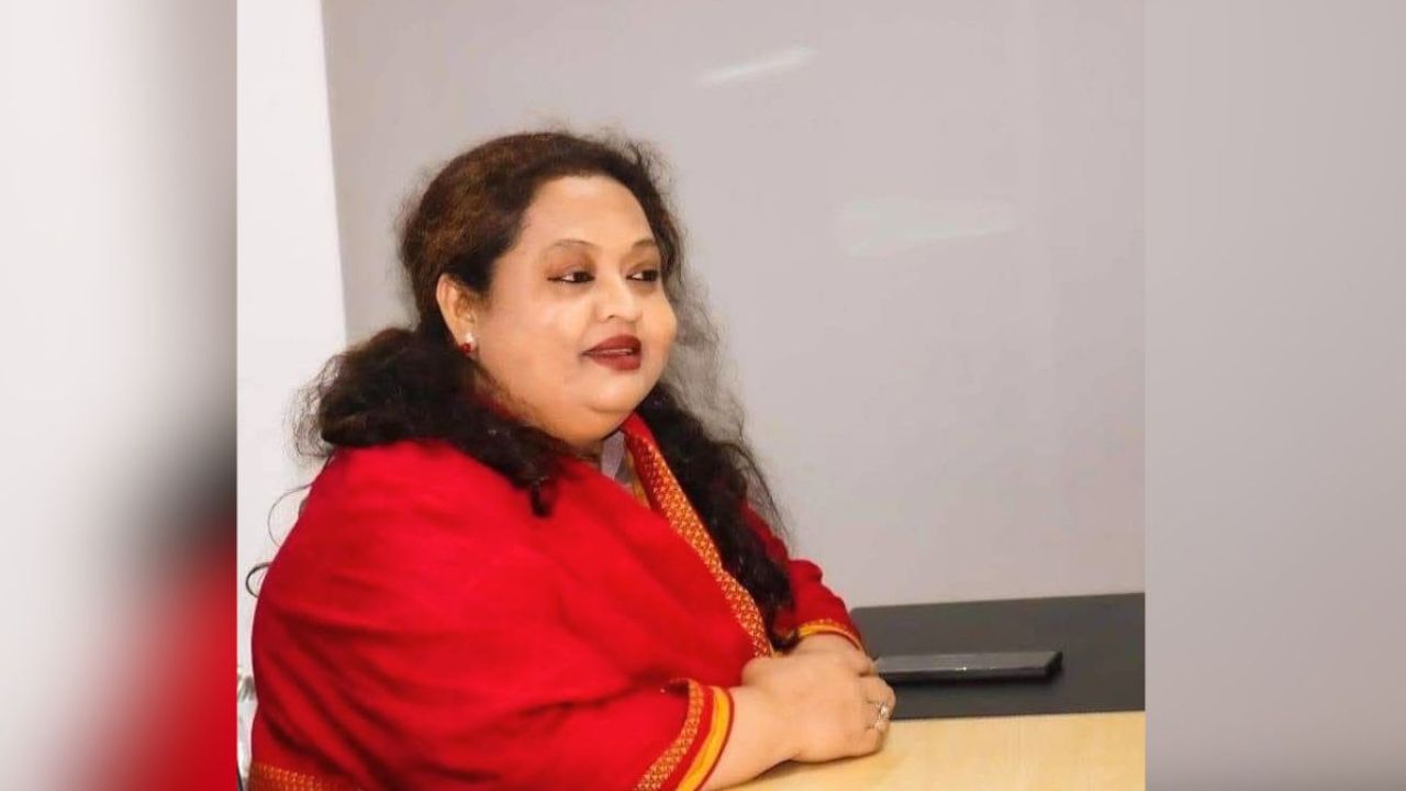 বিসিএস ক্যাডার হওয়ার স্বপ্ন ছেড়ে রাজনীতিতে, ফের সংসদে যাচ্ছেন শাম্মী