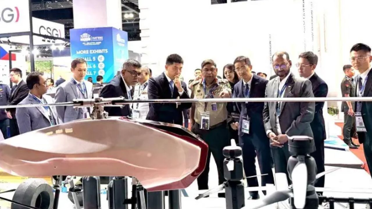 প্রতিরক্ষা সহযোগিতা জোরদারে মালয়েশিয়ায় গেলেন সেনাপ্রধান