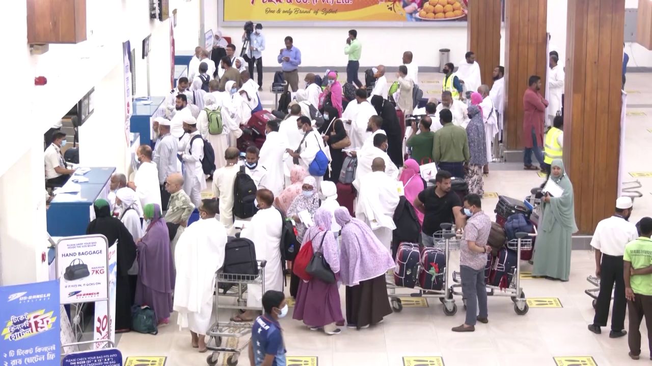 হজযাত্রার চতুর্থ দিনে ১৩টি ফ্লাইটে সৌদি যাচ্ছেন ৫৩৬৭ জন