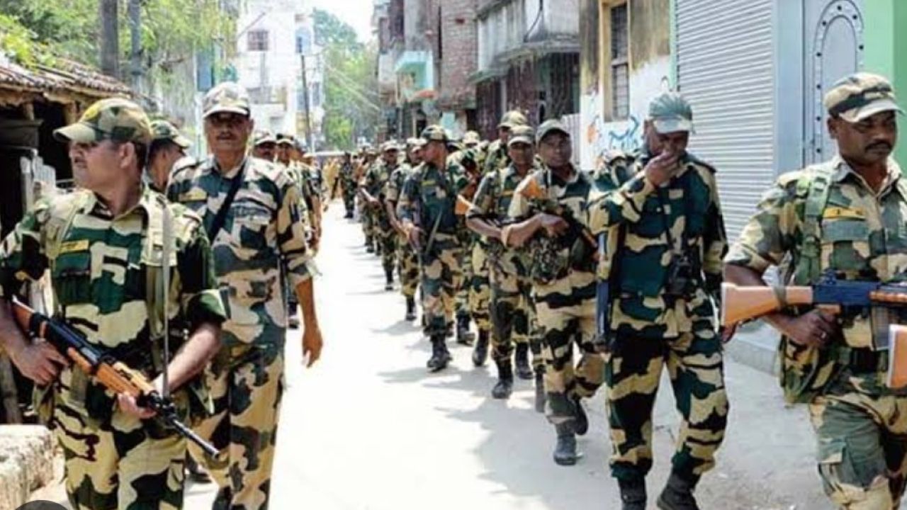 কড়াকড়ির চরমে নির্বাচন কমিশন: ডাবল ভেরিফিকেশন থেকে কেন্দ্রীয় বাহিনীর বাড়তি ক্ষমতা 