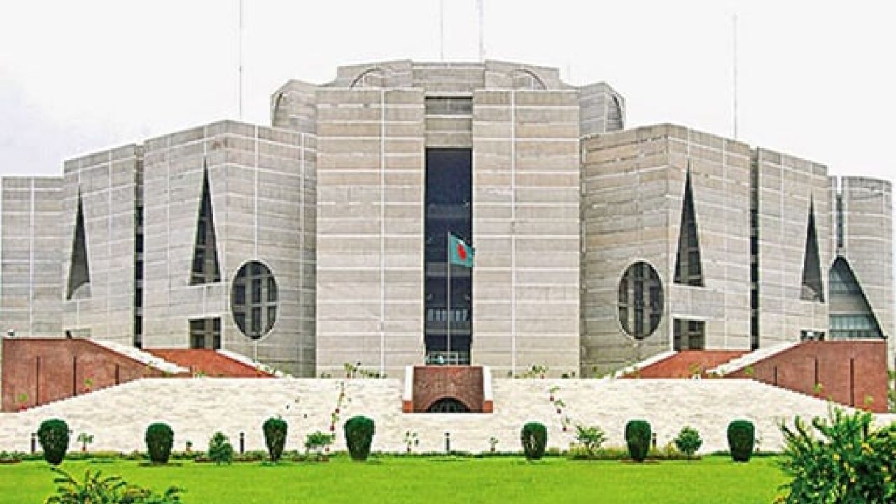 'সংসদে কেনাকাটায় হরিলুট