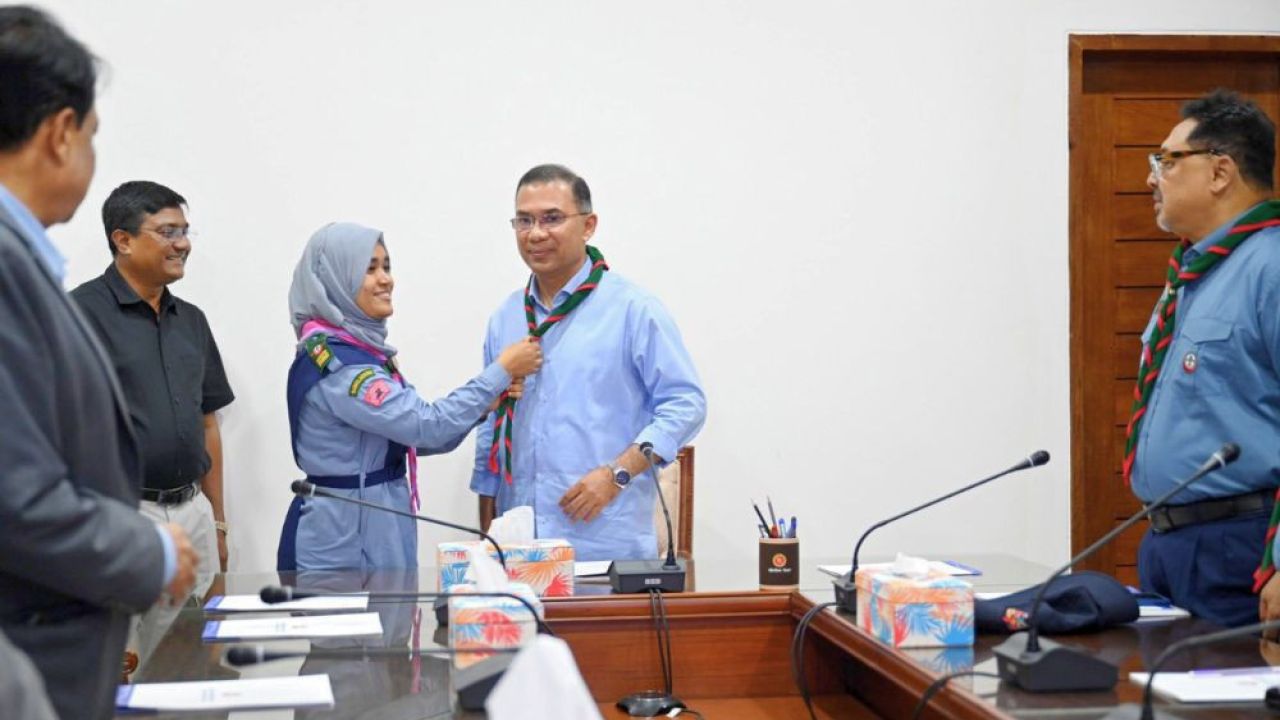 প্রধানমন্ত্রীর সঙ্গে বাংলাদেশ স্কাউটস’র কার্যনির্বাহী কমিটির সাক্ষাৎ