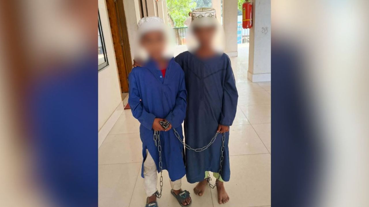 শিকলে বাঁধা অবস্থায় মাদ্রাসার দুই শিক্ষার্থী উদ্ধার