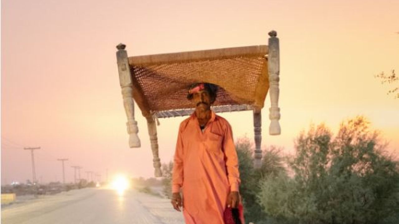 জ্যাকোবাবাদে সূর্যের তাপ ভয়ঙ্কর, টিকে থাকার অজানা কৌশল