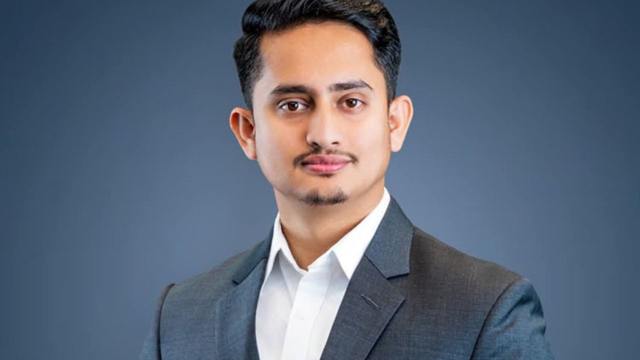 সাবেক সিইসির গলার জুতার মালা বেডরুমে টাঙিয়ে রাখুন: ইসিকে সারজিস