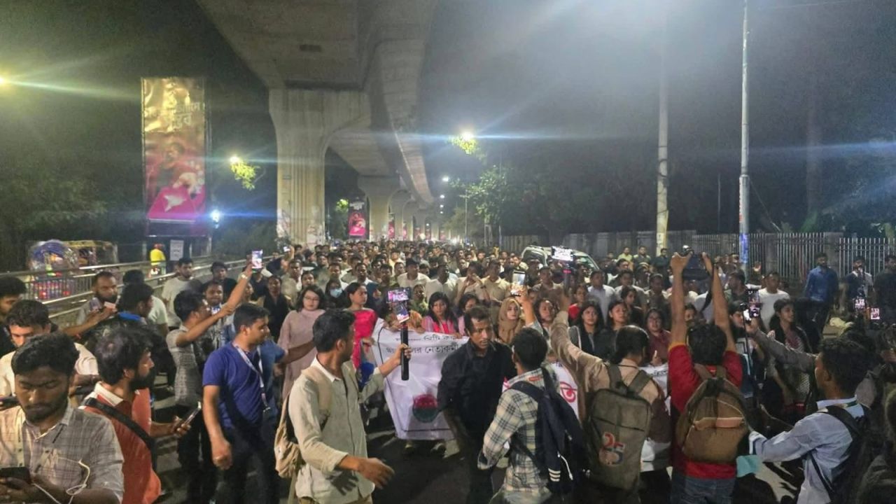 শিবিরের বিরুদ্ধে ছাত্রদলের হুঁশিয়ারি: ক্যাম্পাসে 'স্বাভাবিক চলাফেরা' বন্ধের ঘোষণা