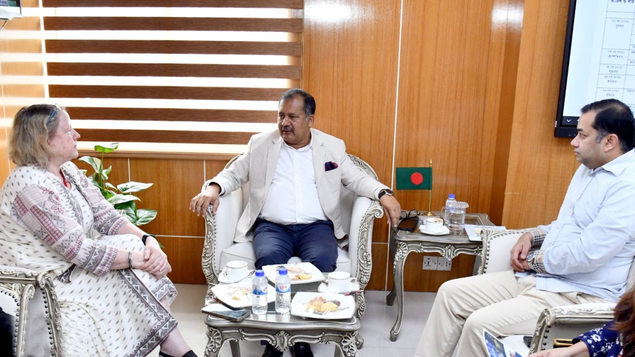 তথ্যপ্রযুক্তির চ্যালেঞ্জ মোকাবিলায় ইউনেস্কোর কৌশলগত অংশীদারিত্ব চান তথ্যমন্ত্রী