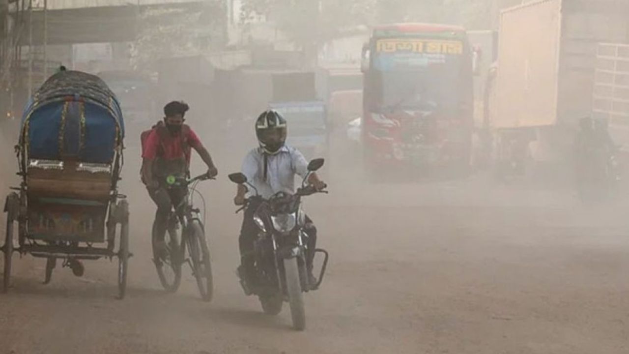 বায়ুদূষণ: ছুটির দিনে কিছুটা স্বস্তিতে ঢাকা 