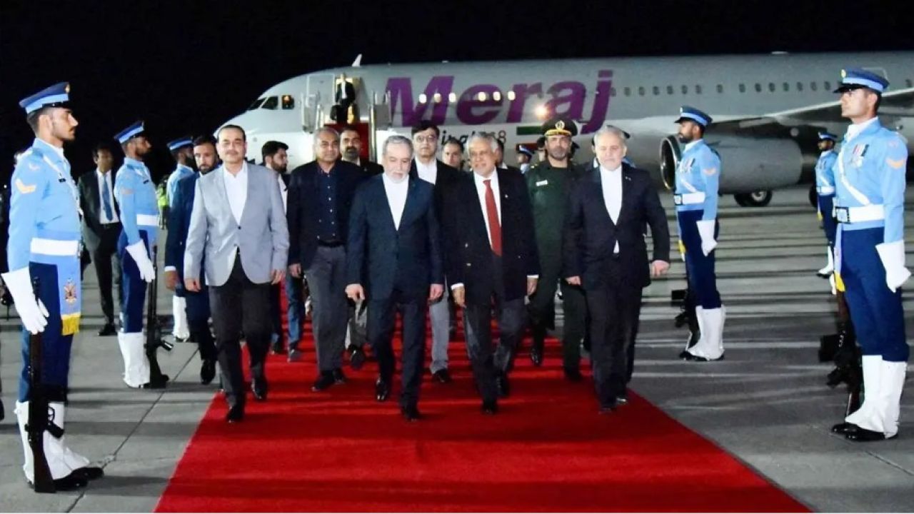 ইরান-যুক্তরাষ্ট্র সংঘাত: চলছে ২য় দফা সংলাপের প্রস্তুতি, ইসলামাবাদে আরাগচি