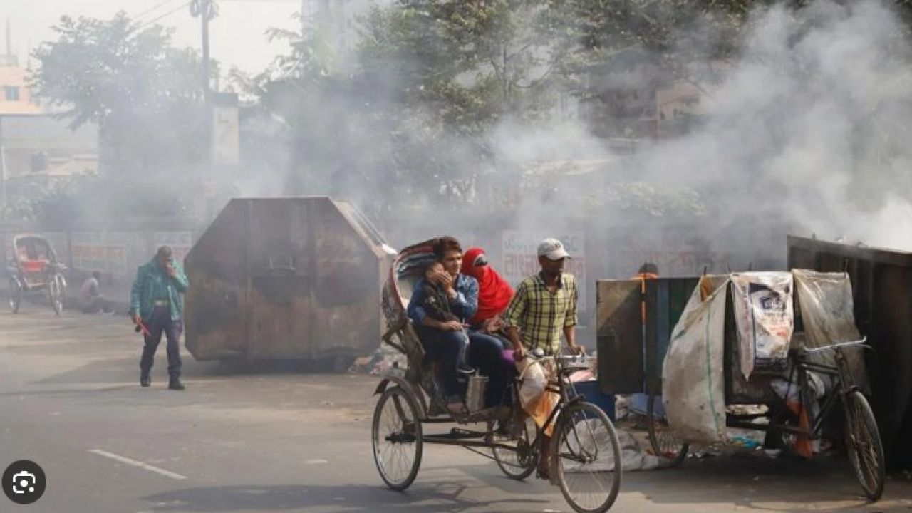 দূষিত বাতাসের তালিকায় ঢাকার অবস্থান আজ পঞ্চম