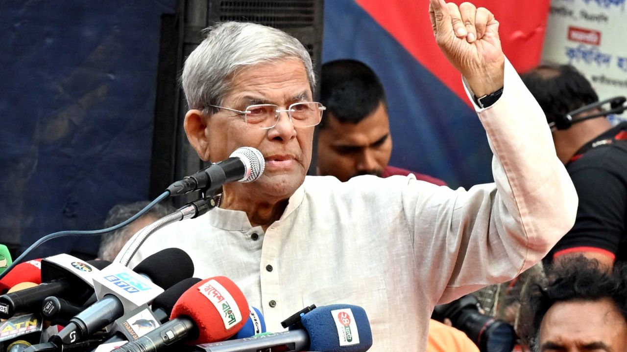 বিরোধীদলীয় নেতা ও তার দল কখনোই সুষ্ঠুভাবে চিন্তা করতে পারে না