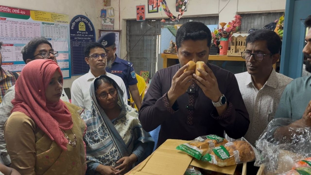 স্কুলের মিড ডে মিলের মানে অসন্তোষ, যা করলেন মন্ত্রী