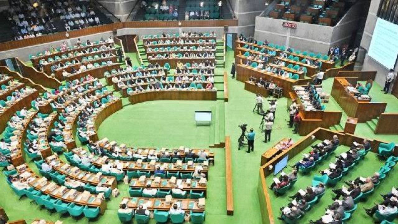 কারাগারে নিজের বালিশ ‘গোলাম পরওয়ারকে দিতেন’ মৎসপ্রতিমন্ত্রী