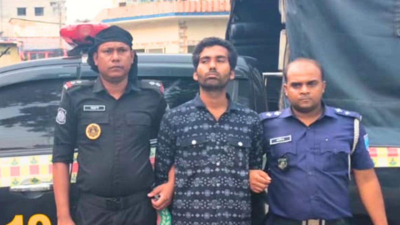  মা-মেয়েসহ তিনজনকে কোদাল দিয়ে কুপিয়ে হত্যা, প্রধান আসামি গ্রেপ্তার