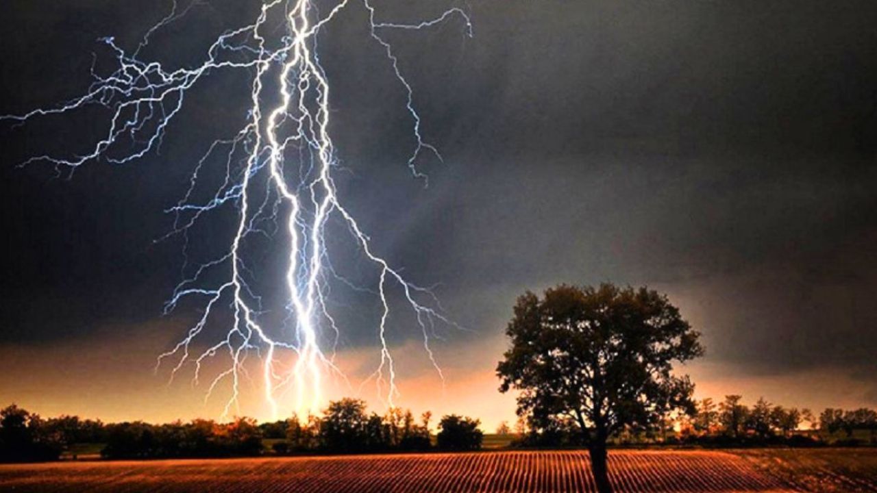 চুনারুঘাটে বজ্রপাতে এসএসসি পরীক্ষার্থীর মৃত্যু