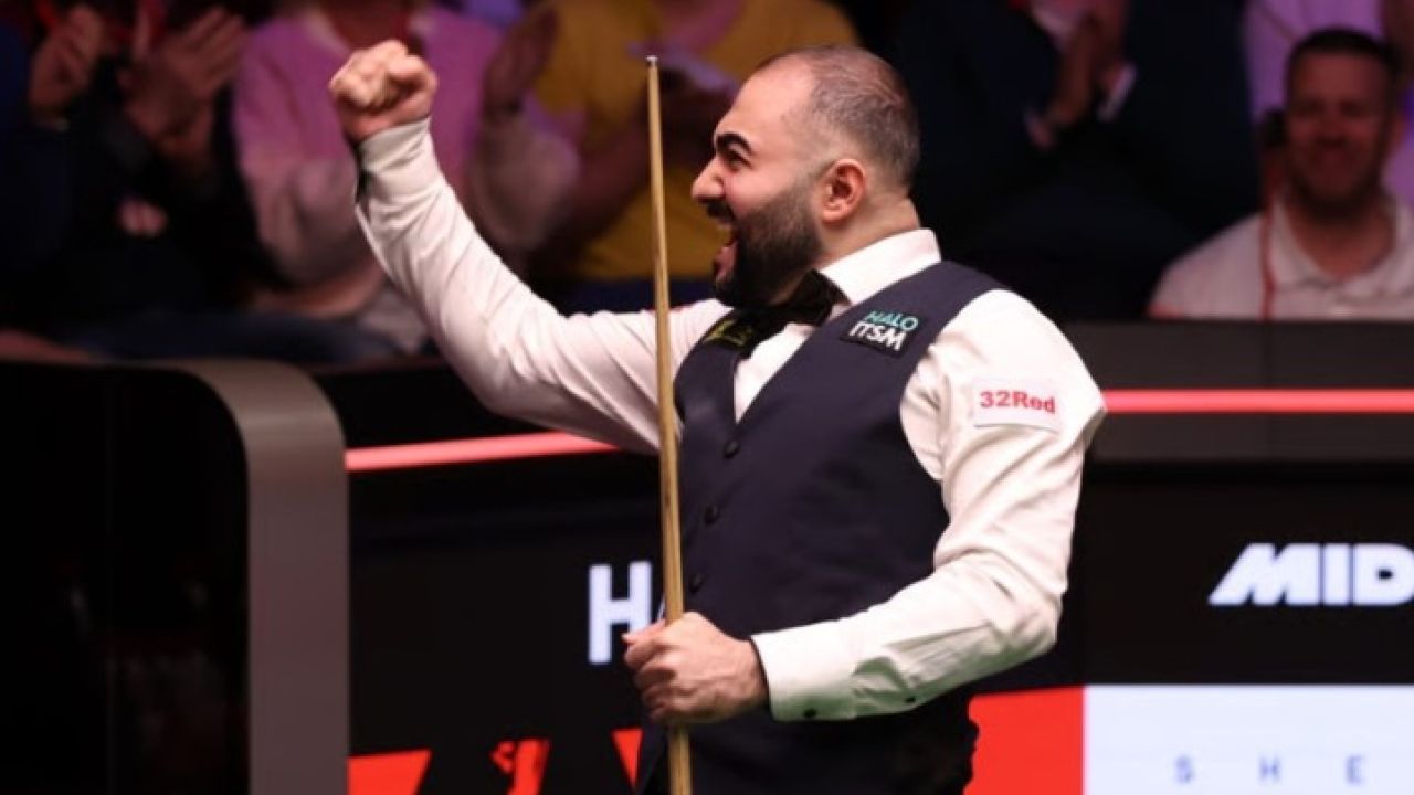 বিশ্বসেরা ট্রাম্পকে হারিয়ে দিলেন ইরানি তারকা