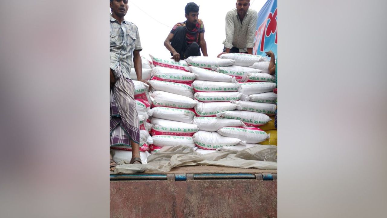  সিরাজগঞ্জে লুট হওয়া চাল কালিয়াকৈরে উদ্ধার