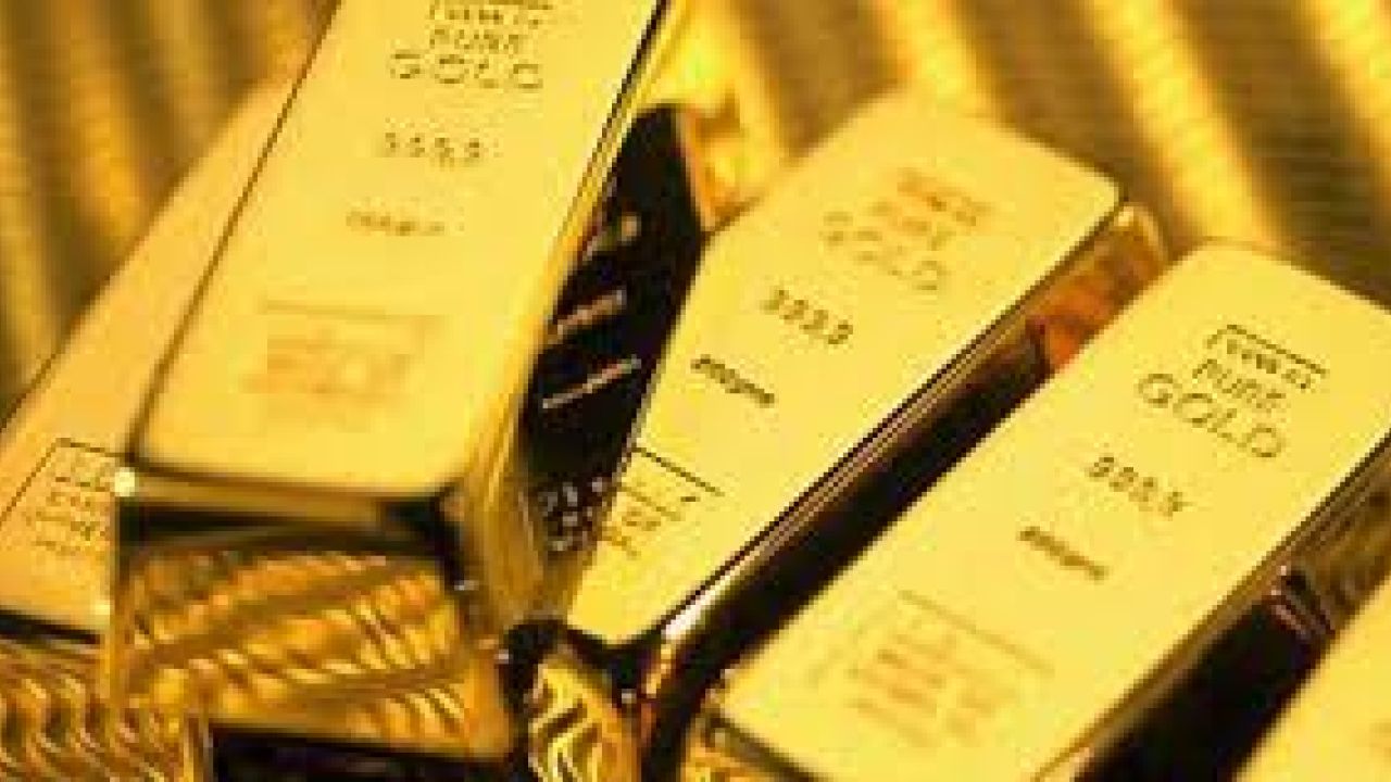 স্বর্ণের বাজারে অস্থিরতা: ২৪ ঘণ্টার ব্যবধানে কমলো দাম