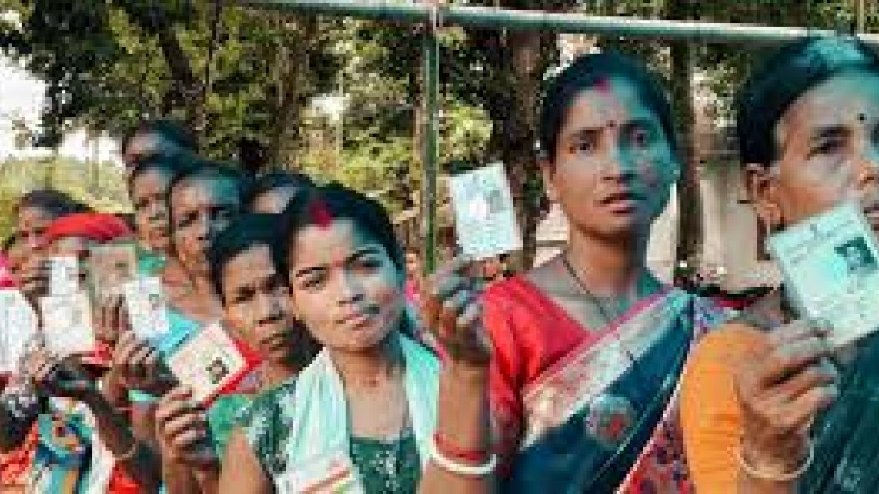 পশ্চিমবঙ্গে দ্বিতীয় দফার ভোট চলছে: হেভিওয়েটদের ভাগ্য পরীক্ষা