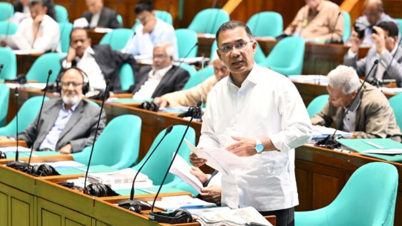 জলাবদ্ধতায় চট্টগ্রামবাসীর কষ্টে দুঃখ প্রকাশ প্রধানমন্ত্রীর