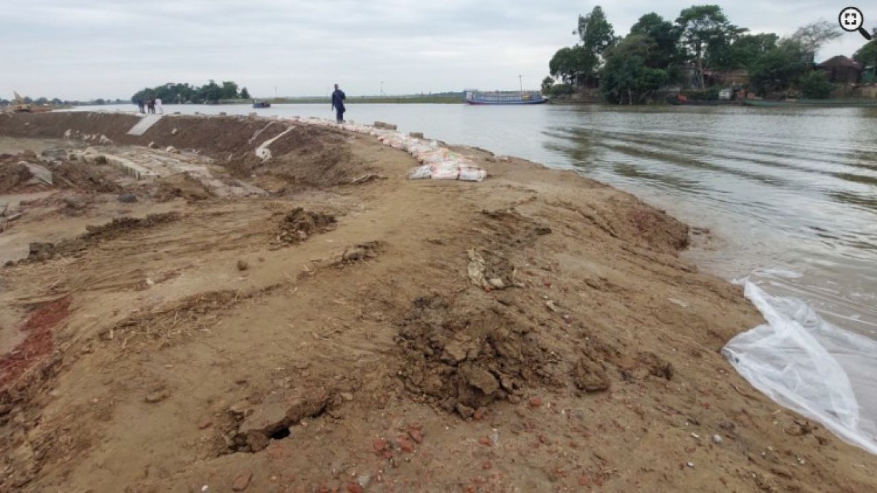 বিপৎসীমা ছাড়াল ৪ নদী, বন্যার শঙ্কায় ৩ জেলা