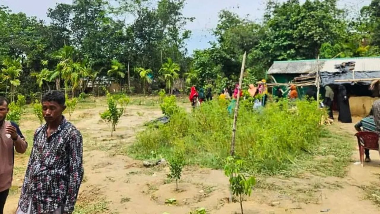 রামুতে হাতির আক্রমণে মা-মেয়ের মৃত্যু