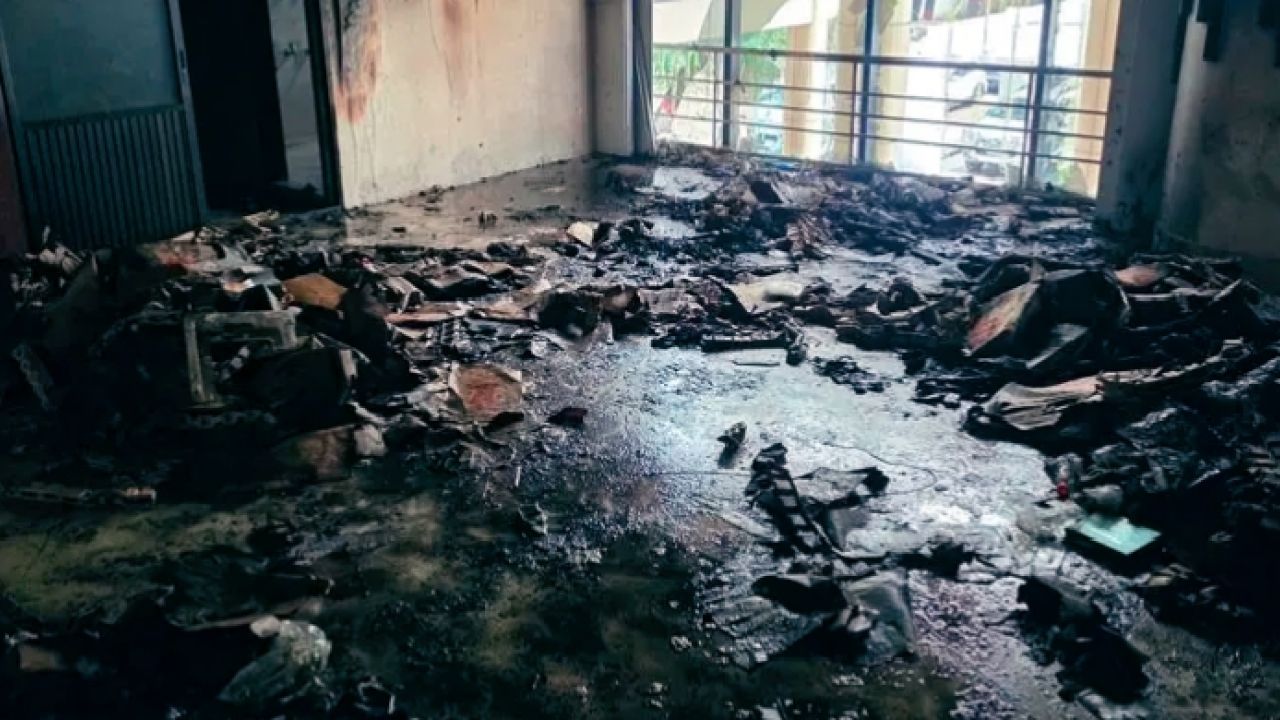 মিরপুরে প্রাথমিক শিক্ষা অধিদপ্তরে আগুন: ভস্মীভূত গুরুত্বপূর্ণ নথিপত্র