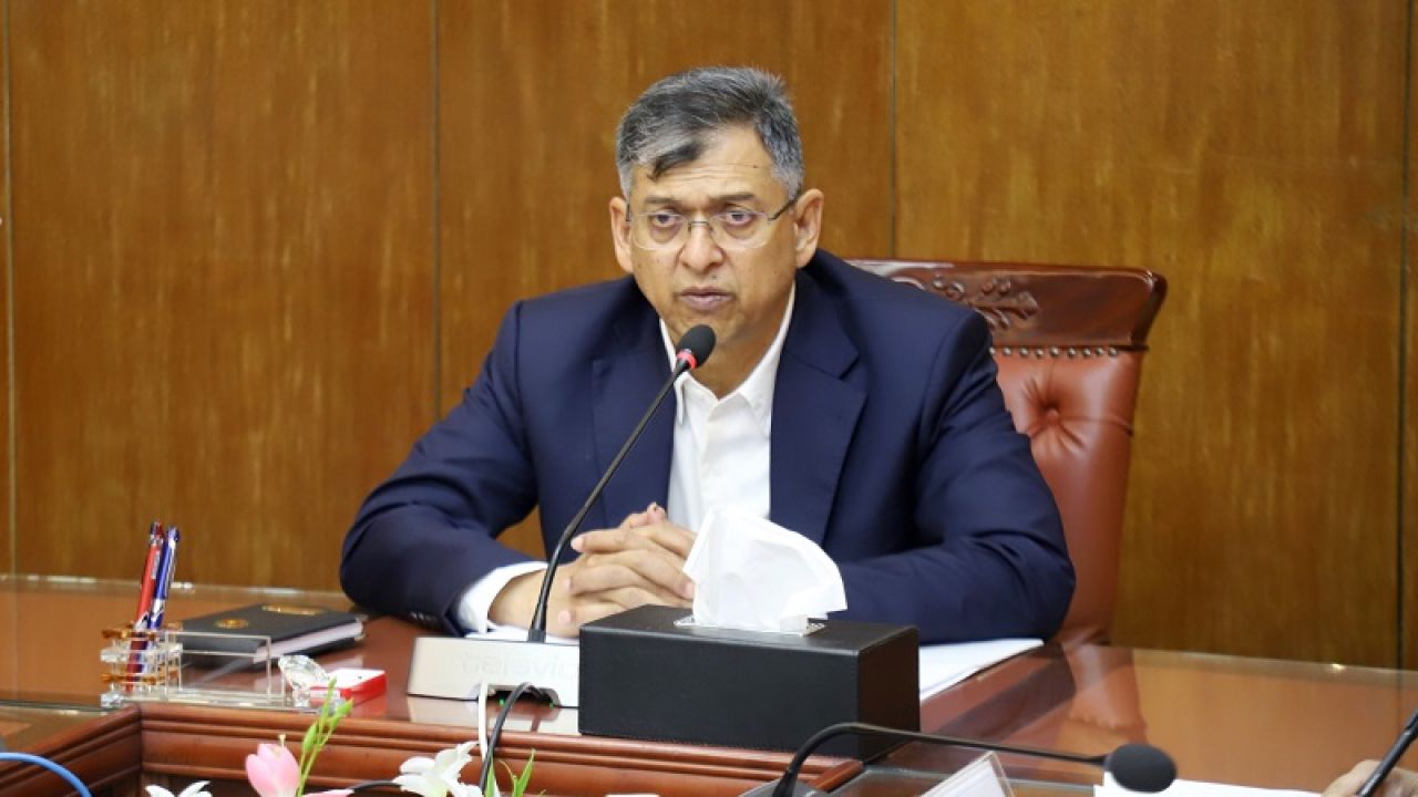 থানাগুলোকে দালালমুক্ত করার নির্দেশ স্বরাষ্ট্রমন্ত্রীর