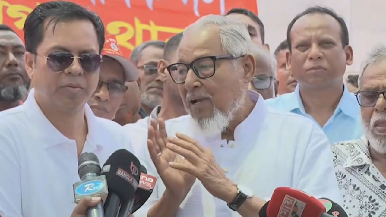 রাজনৈতিক দল নিষিদ্ধের আইন নিয়ে উদ্বিগ্ন নয় বিএনপি: নজরুল ইসলাম খান