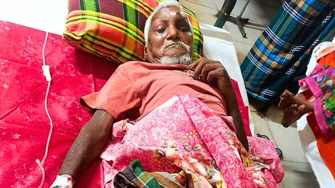 বিদ্যালয়ের ঘণ্টা বাজানো সেই ‘দুঃখীরাম’ আজ বড় অসহায়