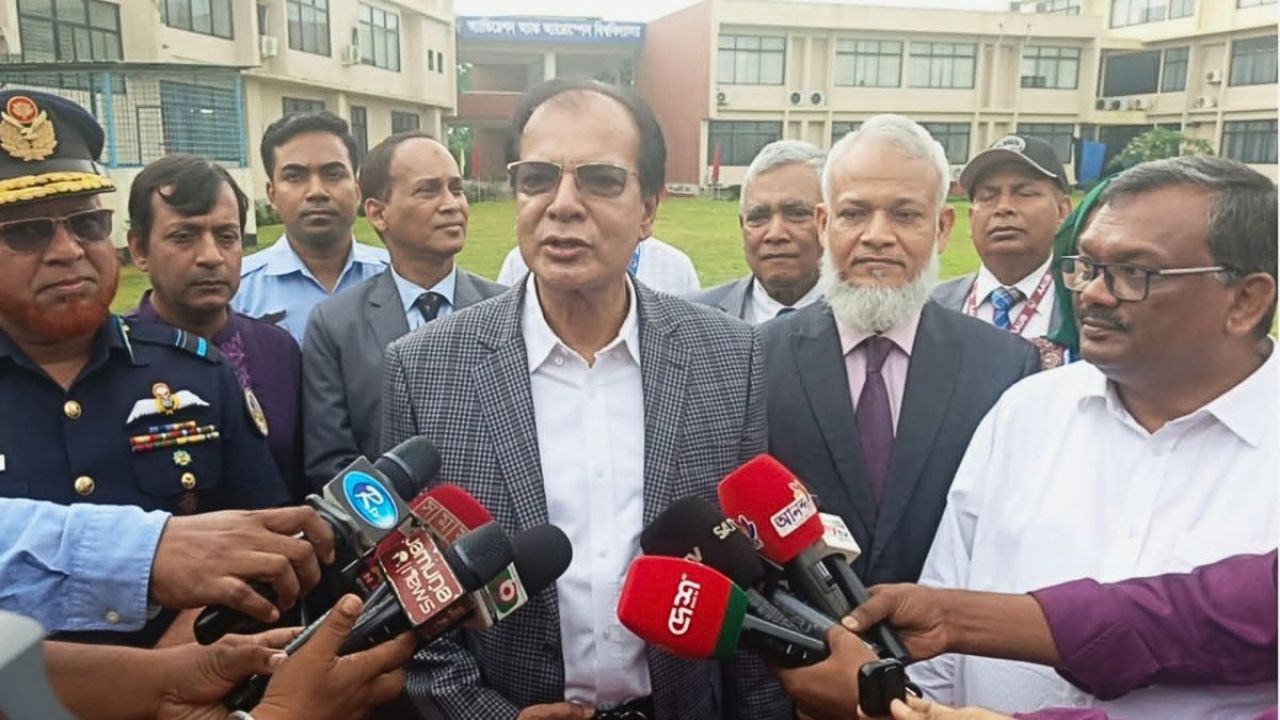 এভিয়েশন খাতকে নতুন উচ্চতায় নিয়ে যাবে শিক্ষার্থীরা : ত্রাণমন্ত্রী