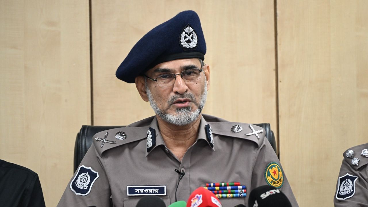 চাঁদাবাজ ও মাদক কারবারিদের বিরুদ্ধে ডিএমপির সাঁড়াশি অভিযান জোরদার