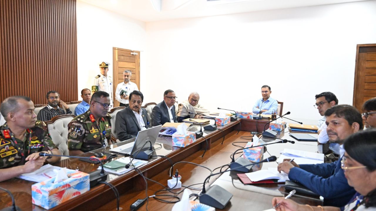 বন্ধ বস্ত্র ও পাট কারখানা পুনরুজ্জীবনে প্রধানমন্ত্রীর বৈঠক