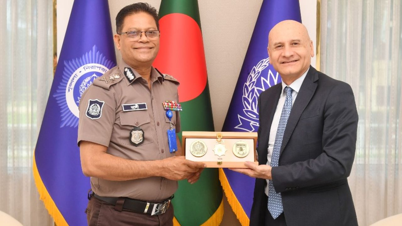 মানবপাচার রোধে সহযোগিতা করবে ইতালি