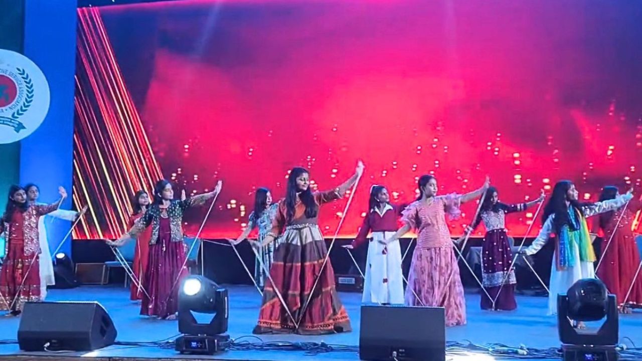 প্রধানমন্ত্রীর সামনে পারফর্ম করবে ব্রাহ্মণবাড়িয়ার ‘মানবপুতুল’ দল