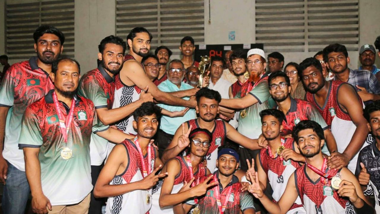 রাবিকে হারিয়ে আন্তঃবিশ্ববিদ্যালয় বাস্কেটবলে চ্যাম্পিয়ন ইবি