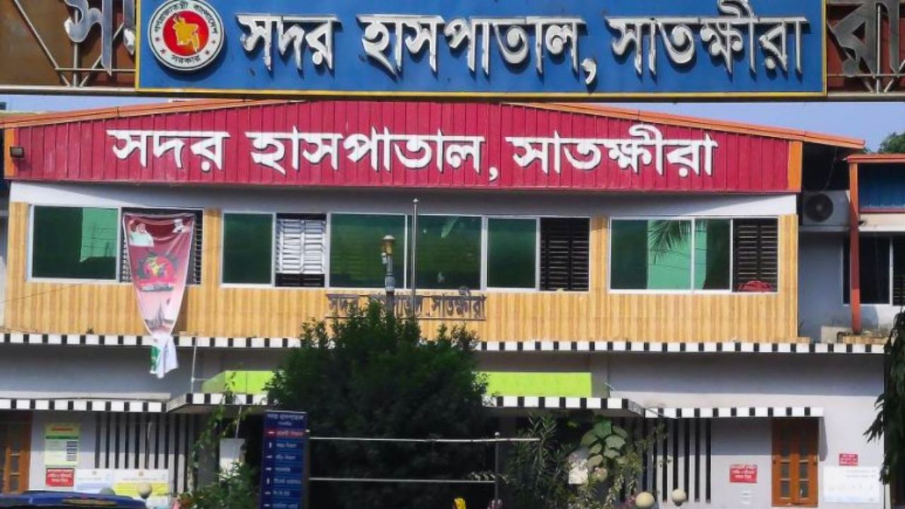 সাতক্ষীরায় ট্রলির নিয়ন্ত্রণ হারিয়ে চালক নিহত