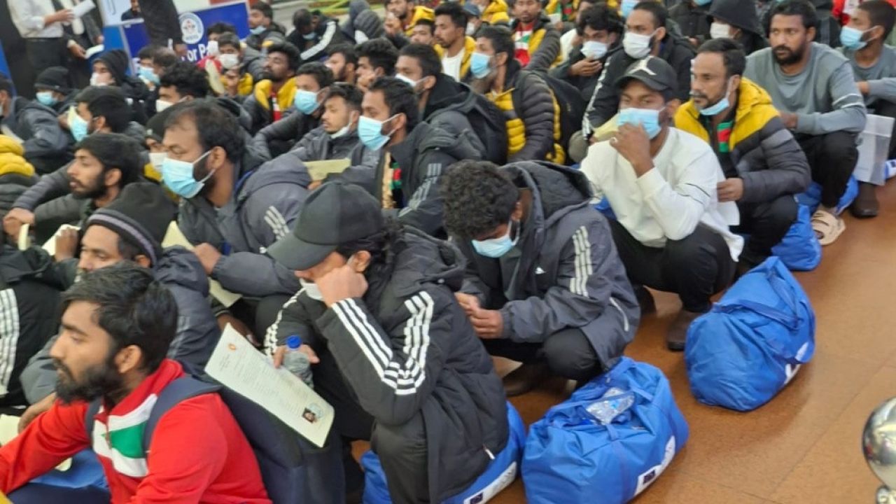 লিবিয়া থেকে ফিরলেন আরও ১৭৪ বাংলাদেশি