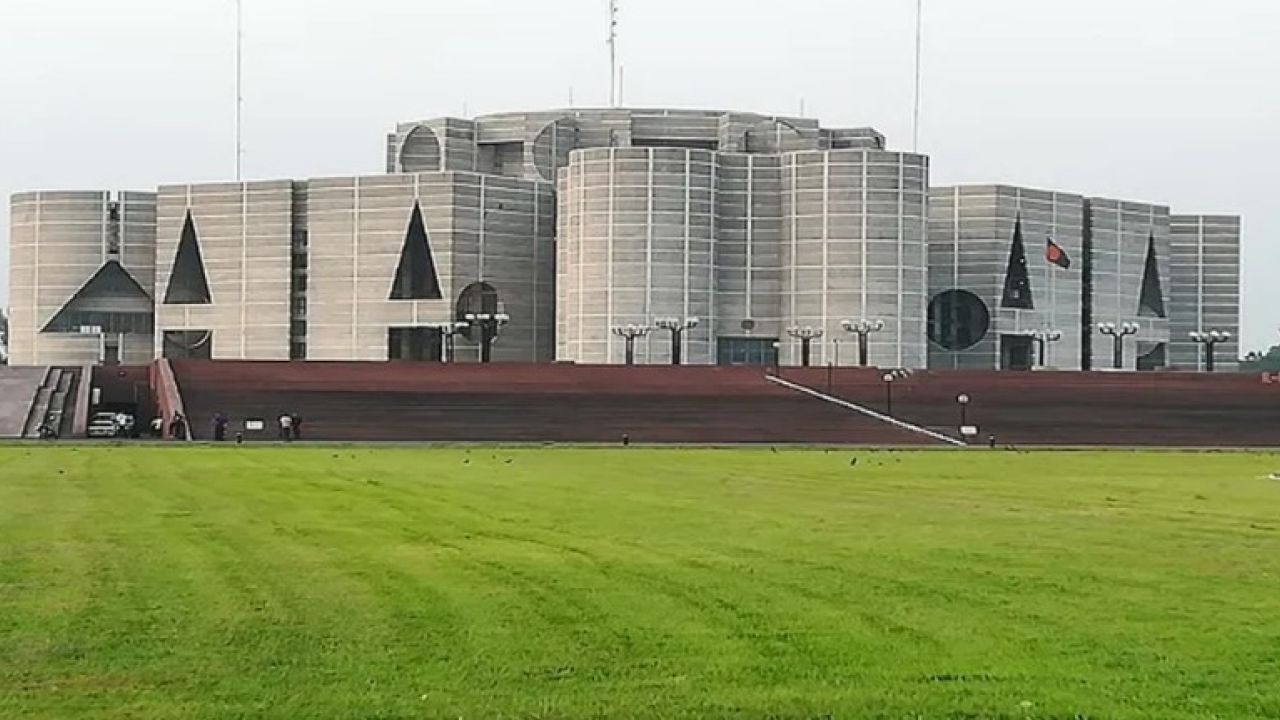৫০ নারী এমপির ৩৭ জনই কোটিপতি পরিবারের