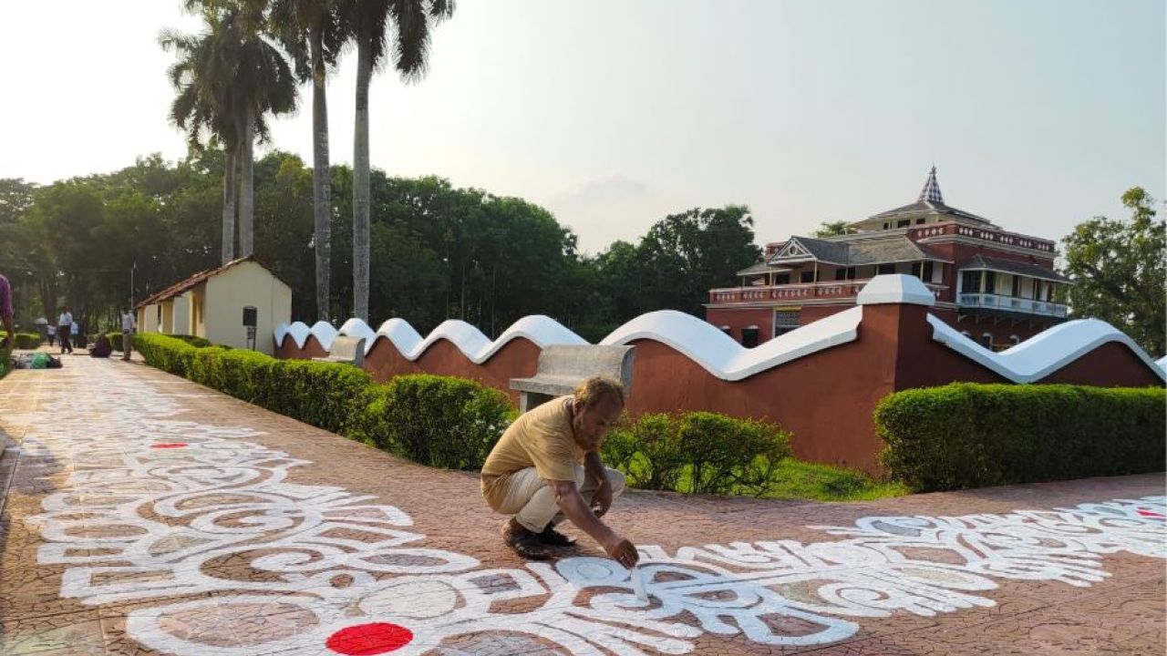 শিলাইদহে রবীন্দ্র উৎসবে বিষণ্ণ ব্যবসায়ীরা
