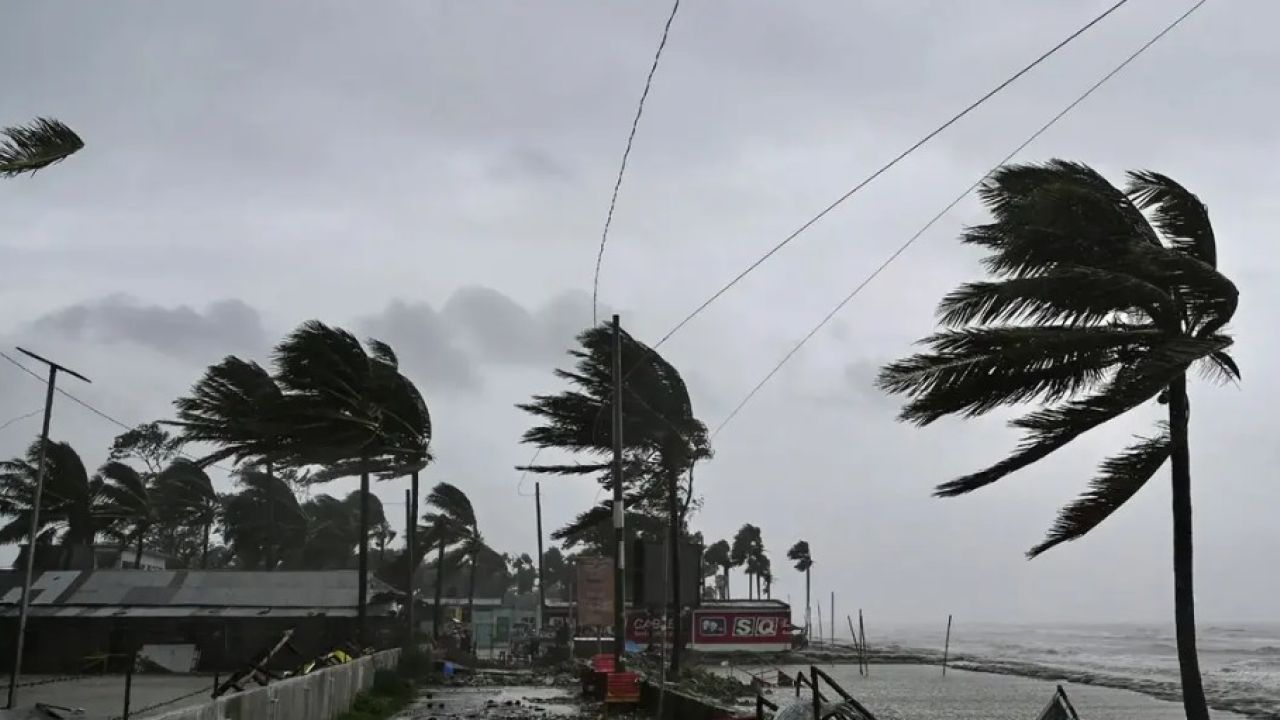 দেশের ৪ অঞ্চলে বজ্রবৃষ্টির আভাস