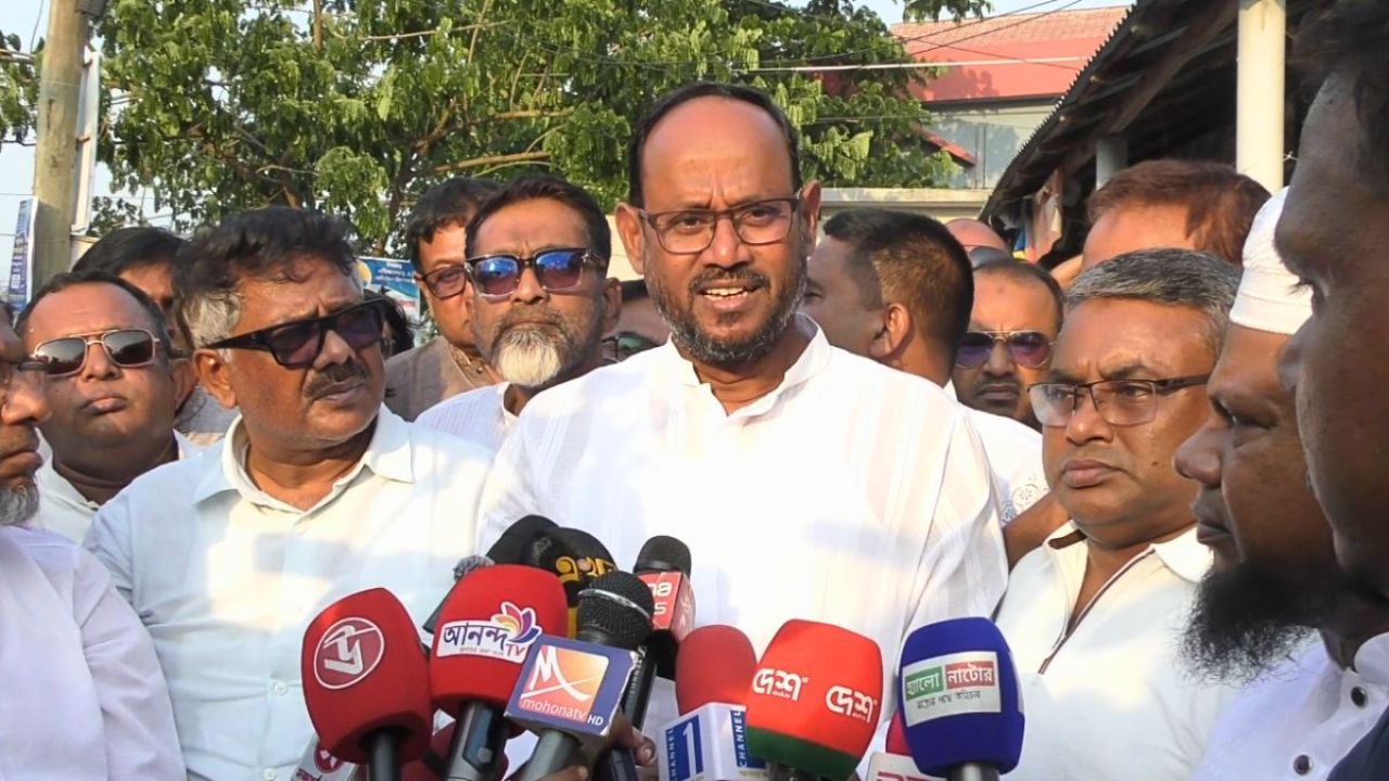 ভারতীয় পশু আসা ঠেকাতে সীমান্তে বিজিবিকে কঠোর নির্দেশ : প্রতিমন্ত্রী টুকু