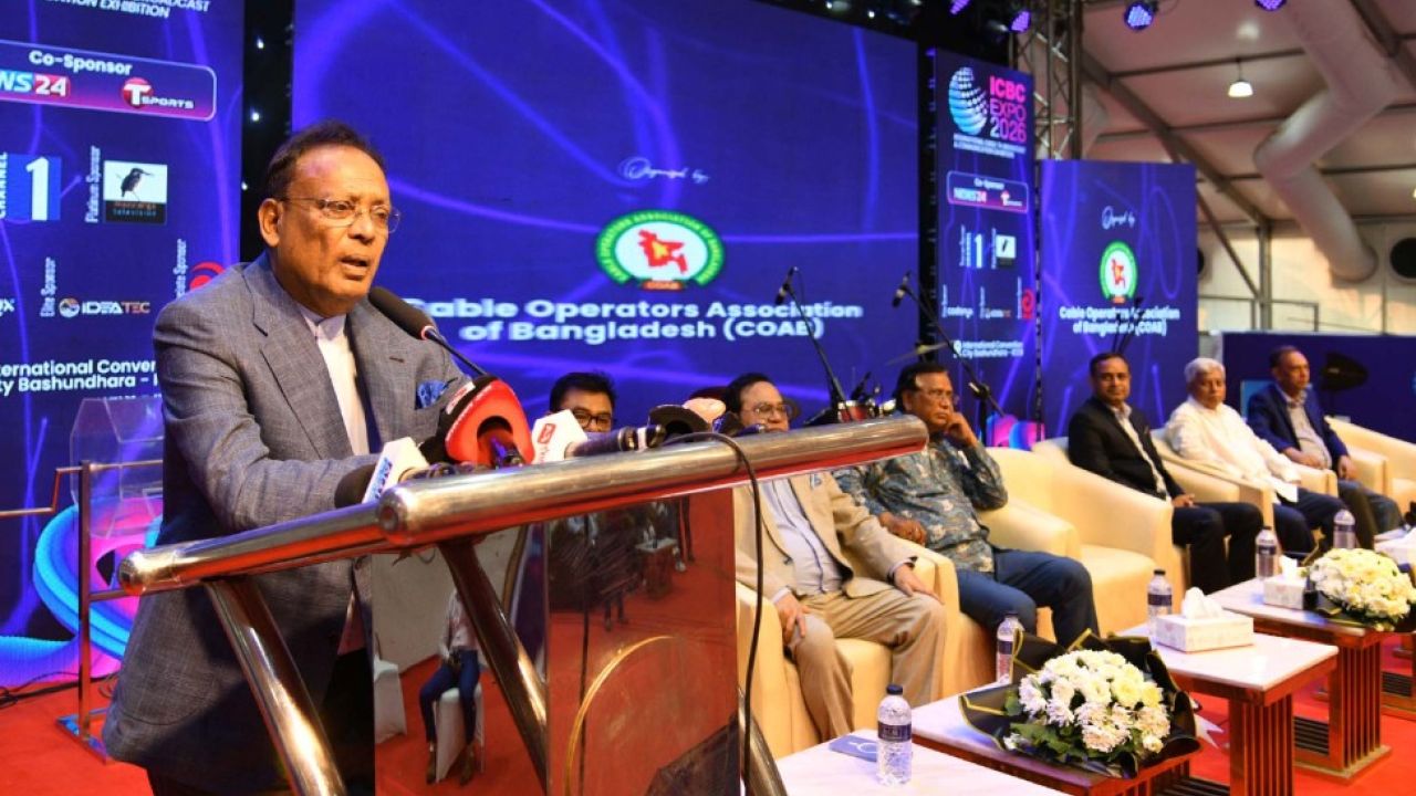 ‘যৌক্তিক সমস্যা’ মেটাতে ক্যাবল অপারেটরদের পাশে সরকার