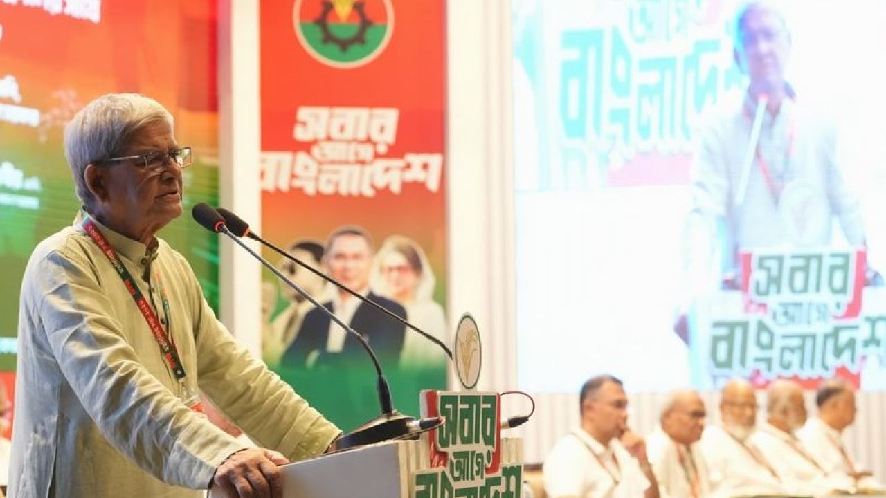 ‘ধ্বংসস্তুপ’ থেকে দেশকে টেনে তোলাই বিএনপির চ্যালেঞ্জ: ফখরুল