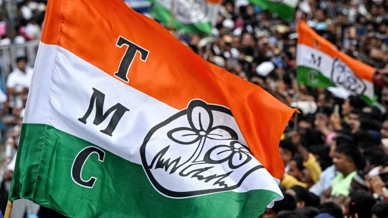 বিরোধীদলীয় নেতার নাম ঘোষণা করল তৃণমূল